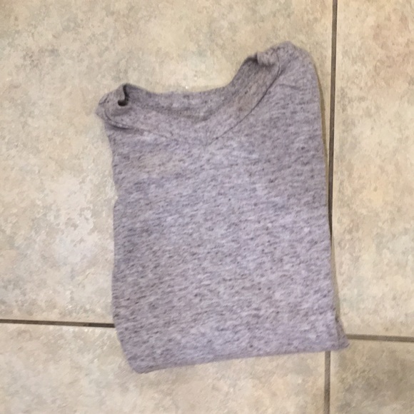Gray t-shirt - Picture 2 of 2